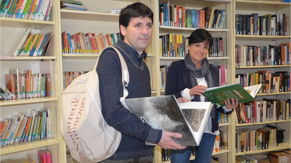 La biblioteca de la Ikastola Bizarain abierta para el barrio de Beraun