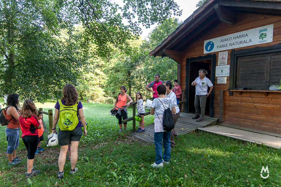 Visitas guiadas en el parque natural de Aiako Harria y el parque de Lau Haizeta durante agosto, septiembre y octubre